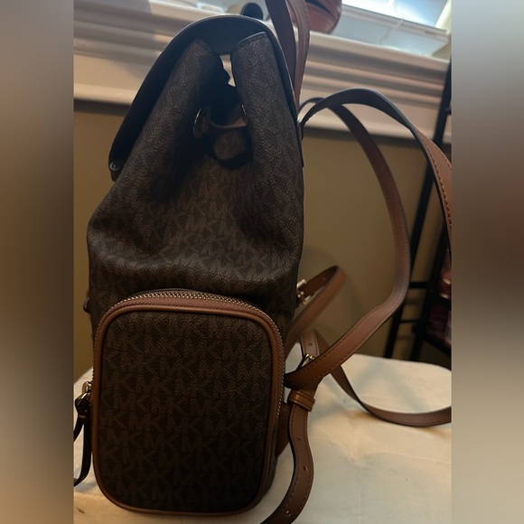 SOLD - Michael Kors Jet Set Backpack - Picture 4 of 8
